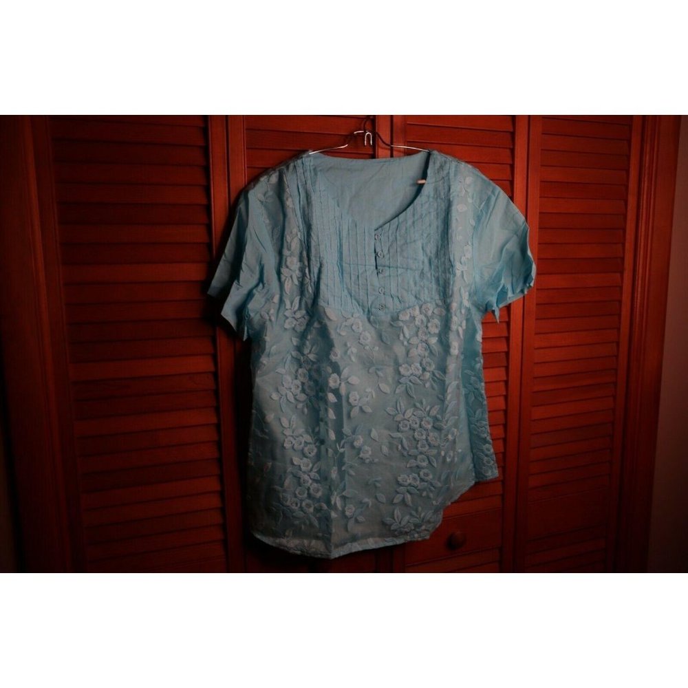 New! Ladies Short Sleeve Dressy Blouse Size XL